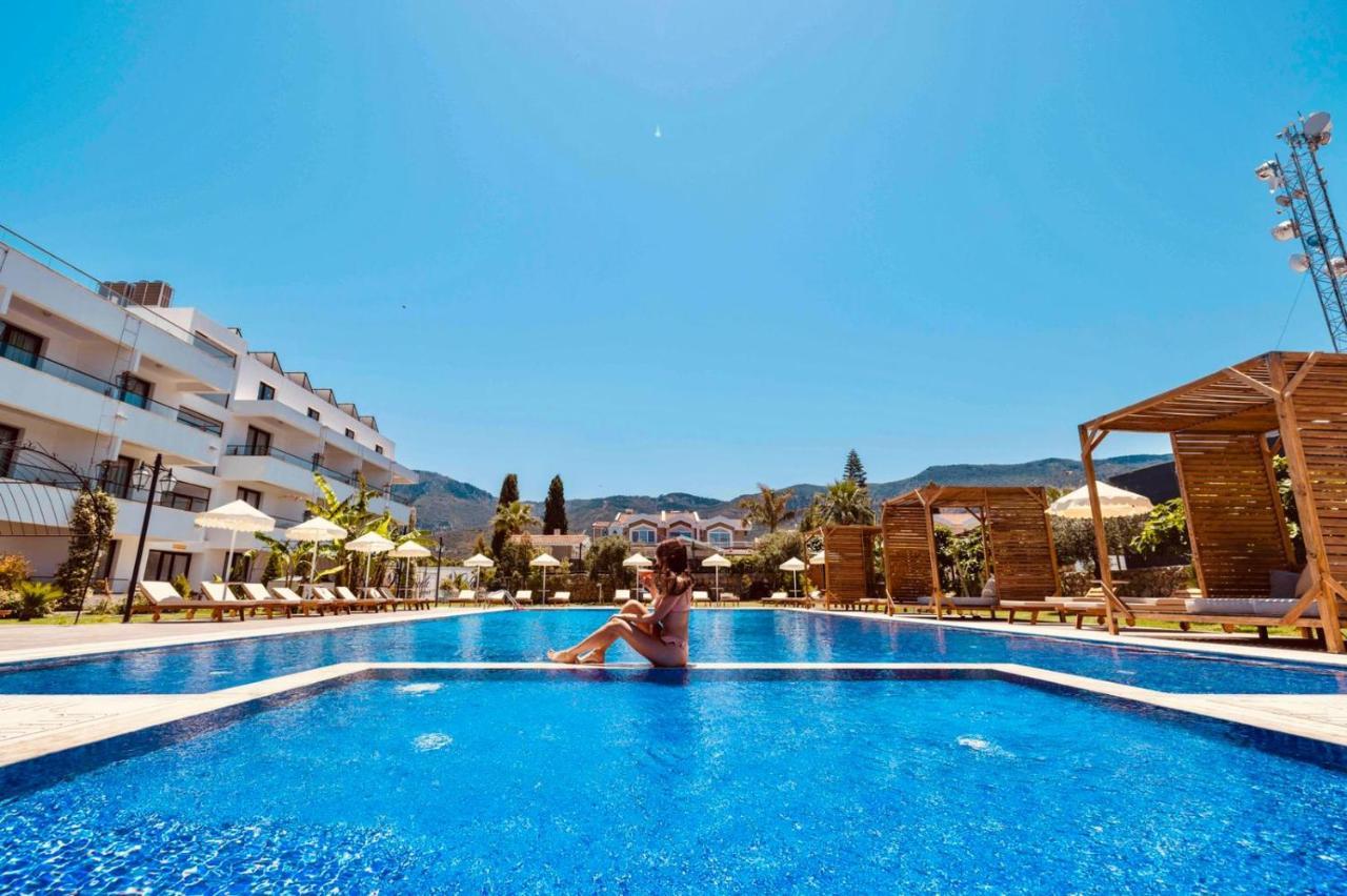 Palmonte Suites Hotel & Spa Karavas  Dış mekan fotoğraf